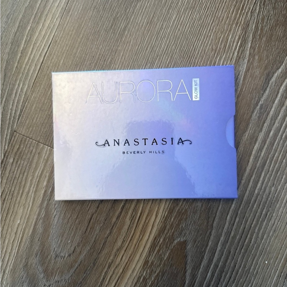 New Anastasia Beverly Hills Aurora Palette - Picture 2 of 3